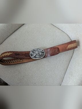 Vintage 90’s Siskiyou Belt & Buckle Mallards Leather With Eagle Design.